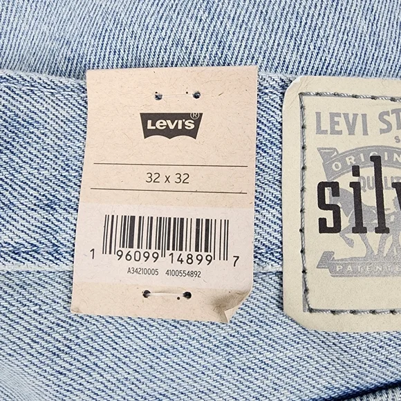 Levi's Silvertab Loose Fit Distressed Light Blue Jeans Mens Size 32x32 NWT
